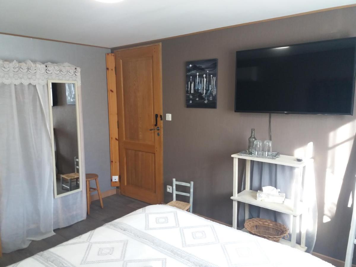 Chambre D'Hotes Hola Laval  Kültér fotó